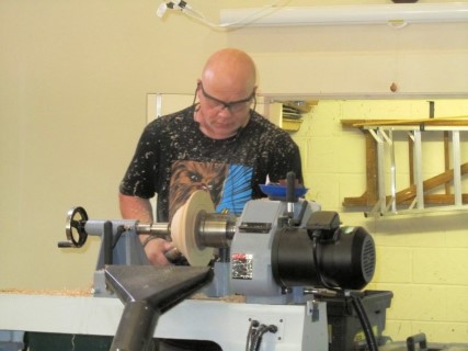 Andy Coates starting his first item of the day. A sycamore bowl